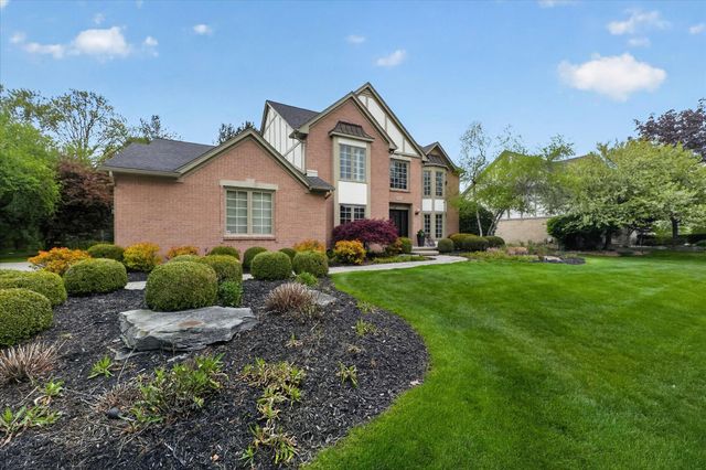 1452 Lockmoor Drive, Troy, MI 48084
