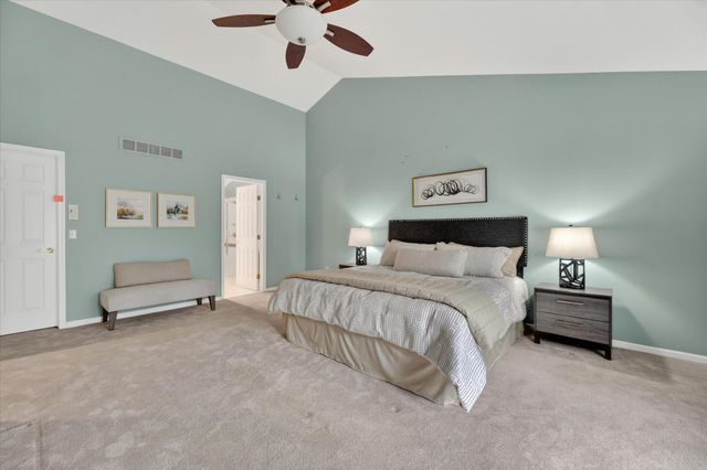 1452 Lockmoor Drive, Troy, MI 48084