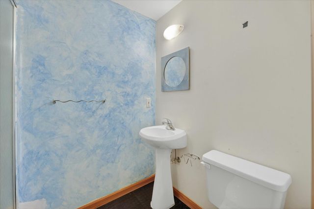 1452 Lockmoor Drive, Troy, MI 48084