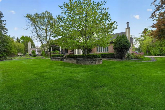 1452 Lockmoor Drive, Troy, MI 48084