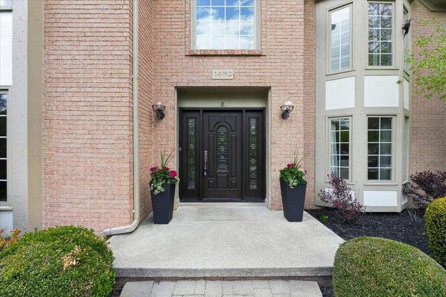 1452 Lockmoor Drive, Troy, MI 48084