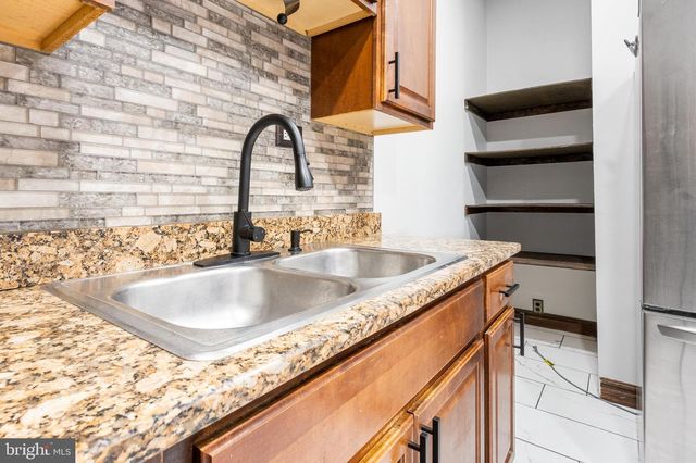 216 N 11TH ST, Reading, PA 19601