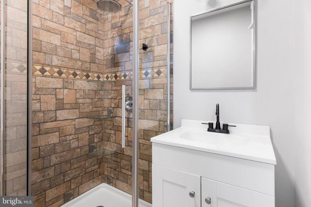 216 N 11TH ST, Reading, PA 19601