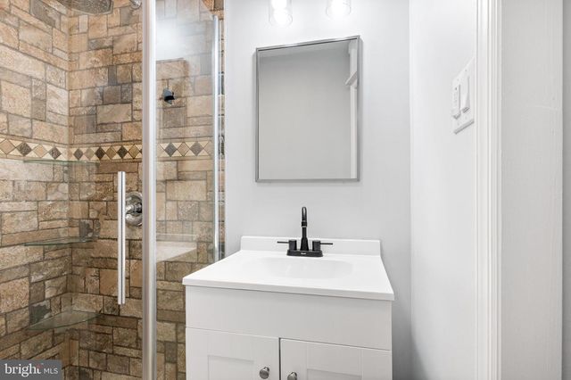 216 N 11TH ST, Reading, PA 19601