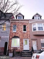 216 N 11TH ST, Reading, PA 19601