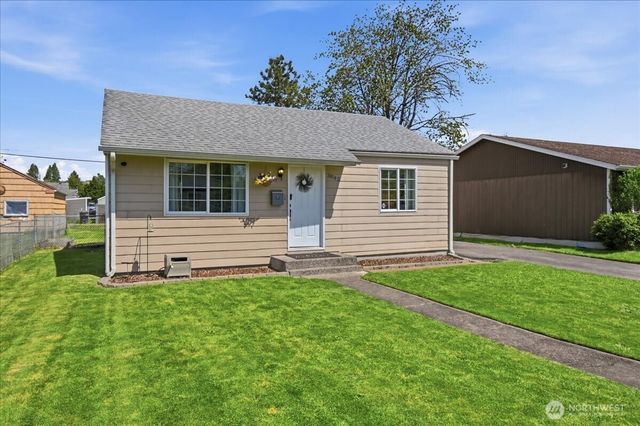 3042 Field Street, Longview, WA 98632