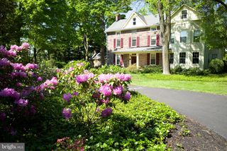 1561 DOLINGTON ROAD, Yardley, PA 19067