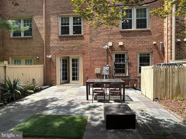5916 DORCHESTER WAY, North Bethesda, MD 20852