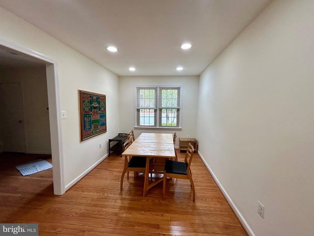 5916 DORCHESTER WAY, North Bethesda, MD 20852