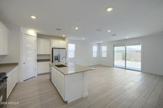 34176 N ARGENTTO Way, San Tan Valley, AZ 85143