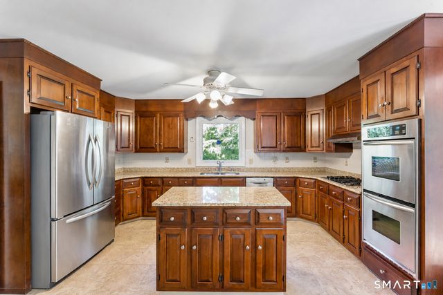 2730 Burr Street, Fairfield, CT 06824