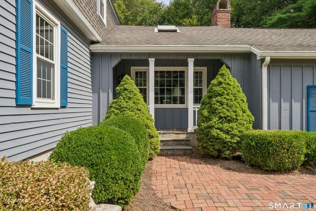 2730 Burr Street, Fairfield, CT 06824