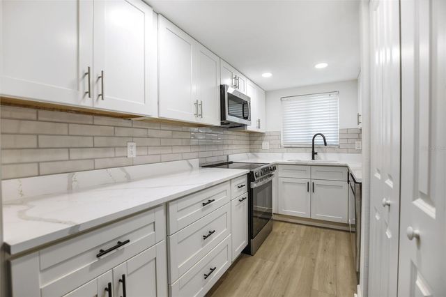 4570 OVERLOOK DRIVE NE 179, St Petersburg, FL 33703