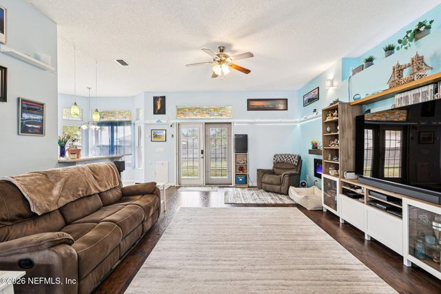 9429 ADELAIDE Drive, Jacksonville, FL 32244