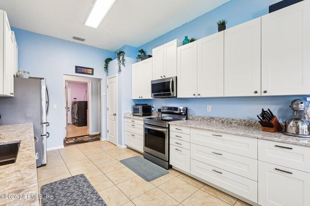 9429 ADELAIDE Drive, Jacksonville, FL 32244