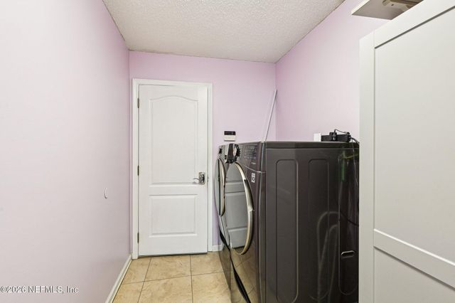 9429 ADELAIDE Drive, Jacksonville, FL 32244