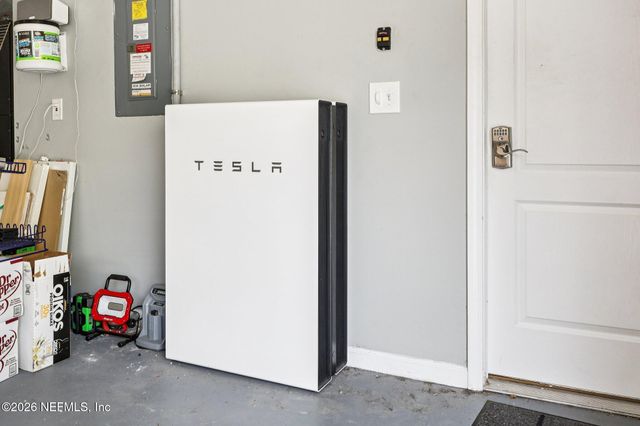 9429 ADELAIDE Drive, Jacksonville, FL 32244