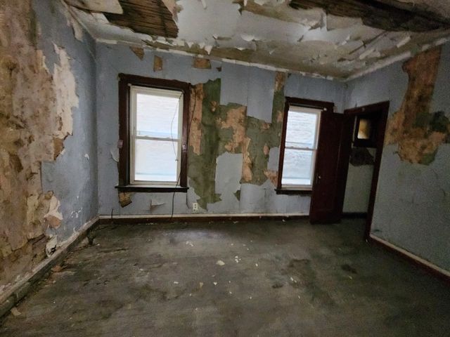 7952 S Langley Avenue, Chicago, IL 60619