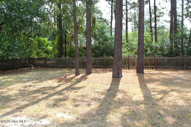 929 Cardinal Place, Vass, NC 28394