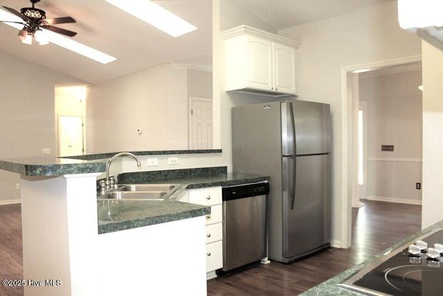 929 Cardinal Place, Vass, NC 28394
