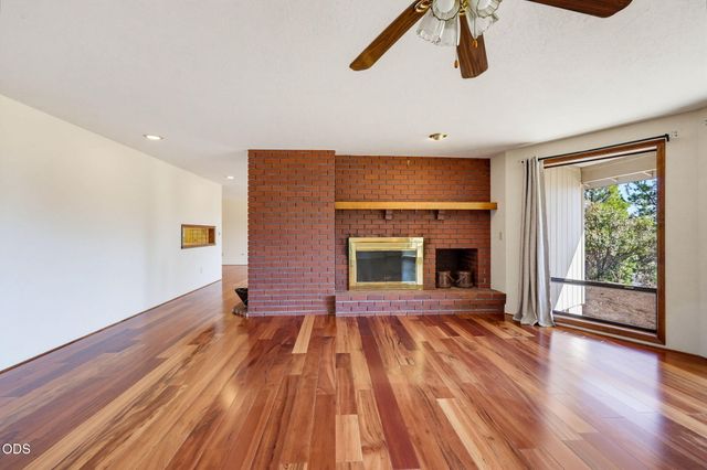 174 Hummingbird Lane, Talent, OR 97540