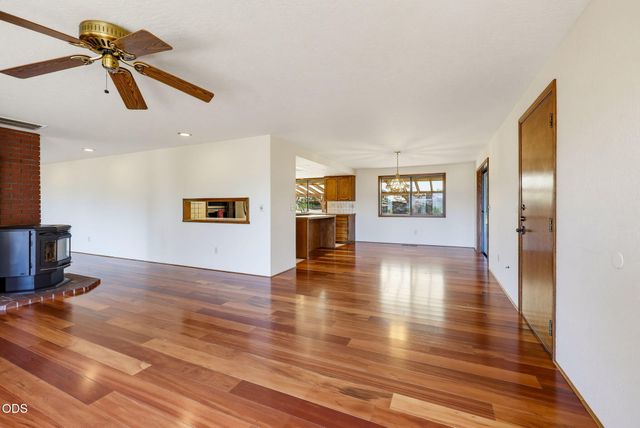 174 Hummingbird Lane, Talent, OR 97540