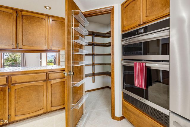 174 Hummingbird Lane, Talent, OR 97540
