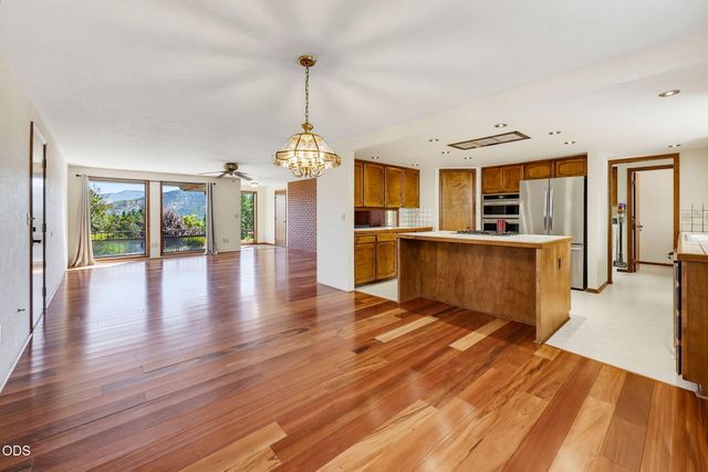174 Hummingbird Lane, Talent, OR 97540