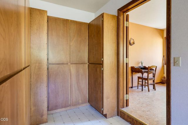 174 Hummingbird Lane, Talent, OR 97540