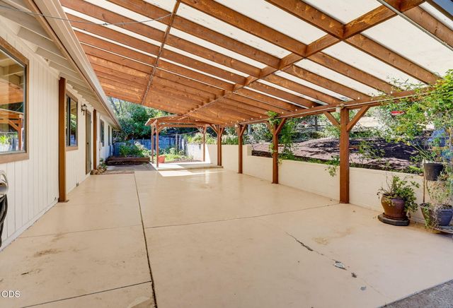174 Hummingbird Lane, Talent, OR 97540