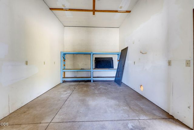 174 Hummingbird Lane, Talent, OR 97540