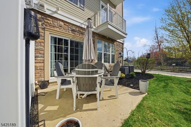 101 Birch Ct, Hanover Twp., NJ 07927