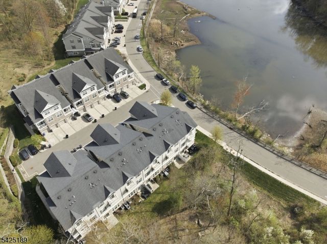 101 Birch Ct, Hanover Twp., NJ 07927