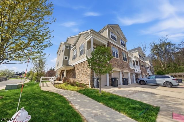 101 Birch Ct, Hanover Twp., NJ 07927