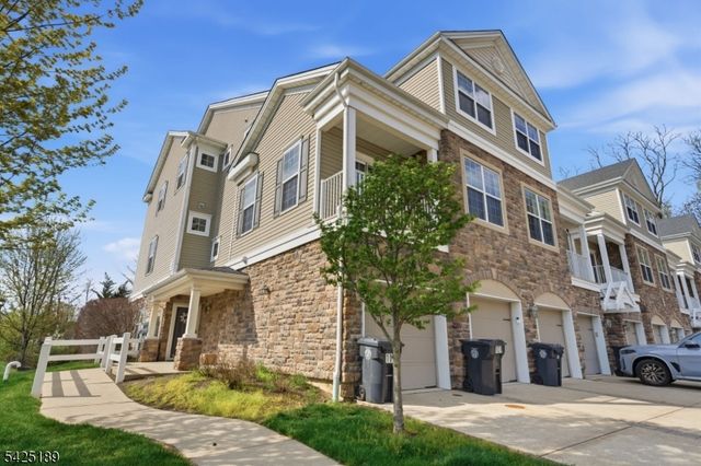 101 Birch Ct, Hanover Twp., NJ 07927