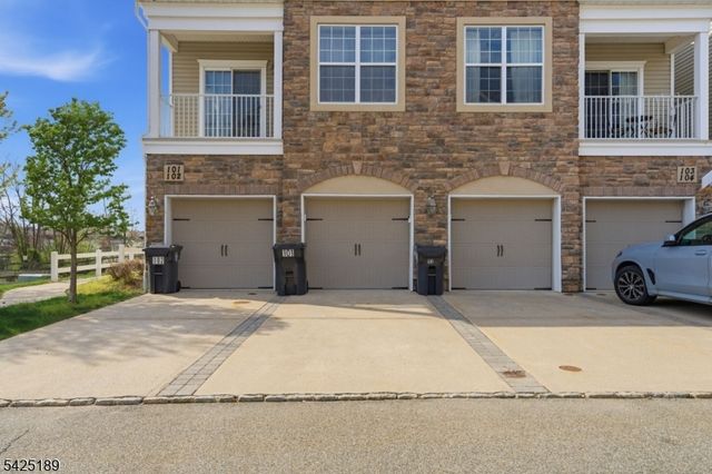 101 Birch Ct, Hanover Twp., NJ 07927