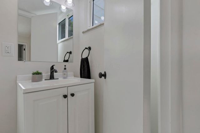 3391 Compton Drive, Columbus, OH 43219