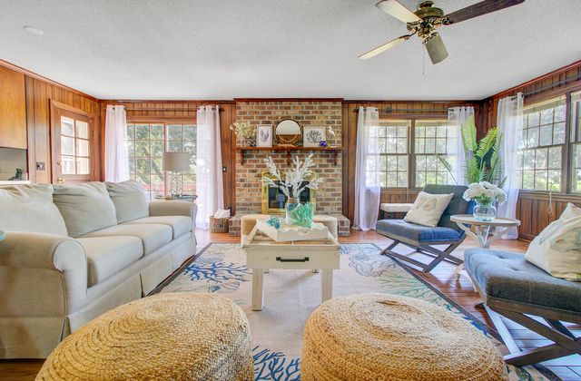 643 N Shore Drive, Charleston, SC 29412
