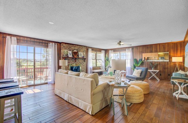 643 N Shore Drive, Charleston, SC 29412