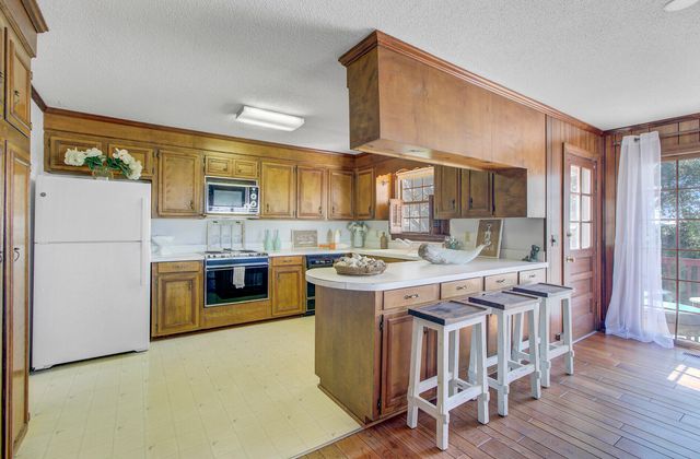 643 N Shore Drive, Charleston, SC 29412