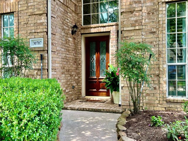 30707 Melcrest Estates Drive, Spring, TX 77386
