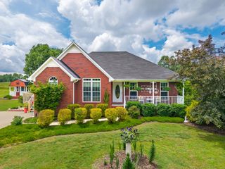 5 Heather Rd, Fayetteville, TN 37334