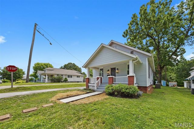 408 S 15th Street, Belleville, IL 62220