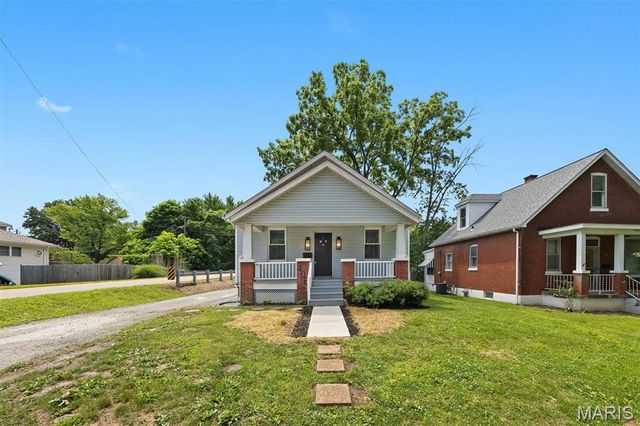 408 S 15th Street, Belleville, IL 62220