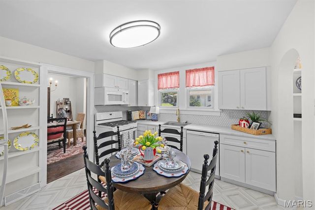 408 S 15th Street, Belleville, IL 62220
