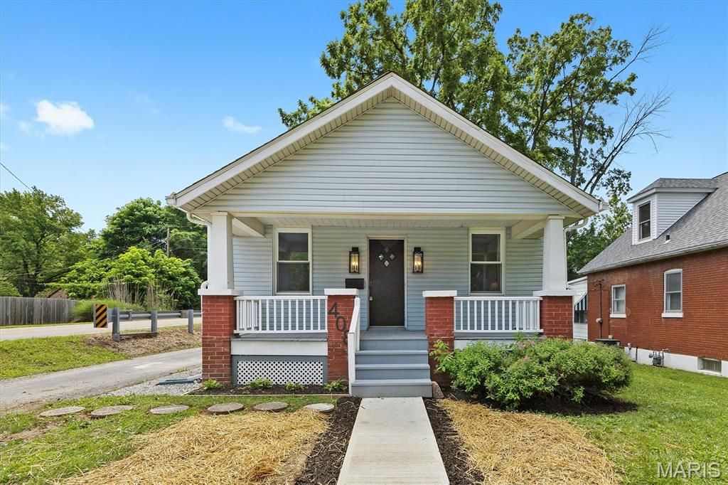 408 S 15th Street, Belleville, IL 62220
