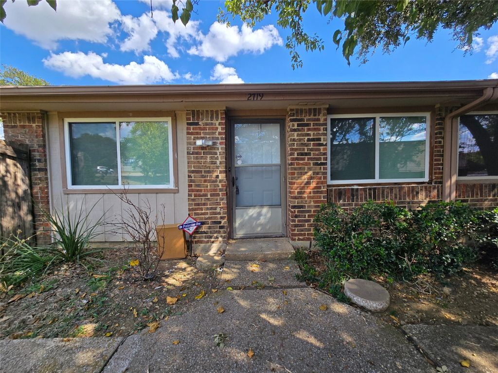 2719 Stonehaven Court, Irving, TX 75038