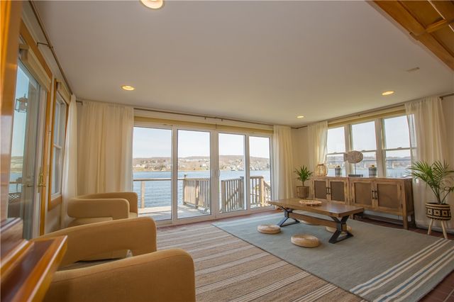 161 Narragansett Boulevard, Portsmouth, RI 02871