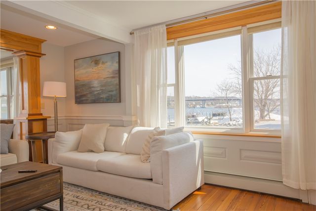 161 Narragansett Boulevard, Portsmouth, RI 02871