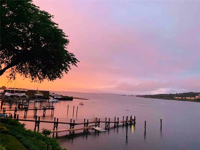 161 Narragansett Boulevard, Portsmouth, RI 02871